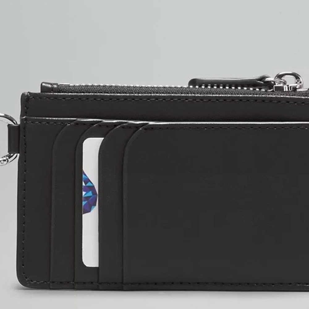 Lululemon wallet - Picture 2 of 5